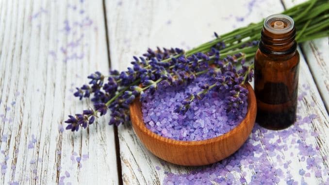 Best Essential Oils for Travelling