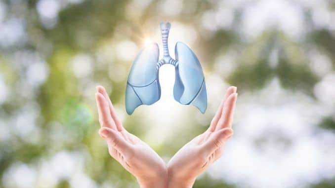 7 Ways to Keep Your Lungs Healthy This Cold and Flu Season