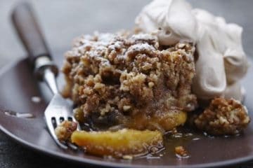Warm Your Heart with Yummy Pear Crumble