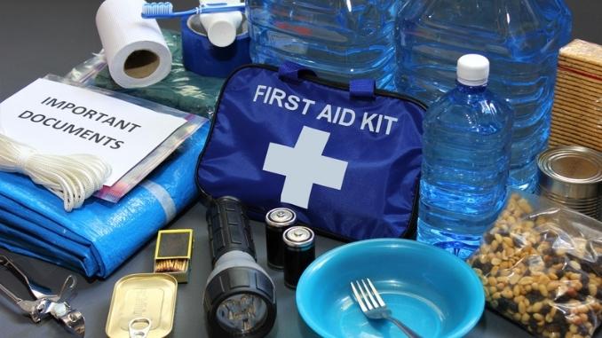 disaster-preparedness-supply-kit- Emergency Preparedness Kit