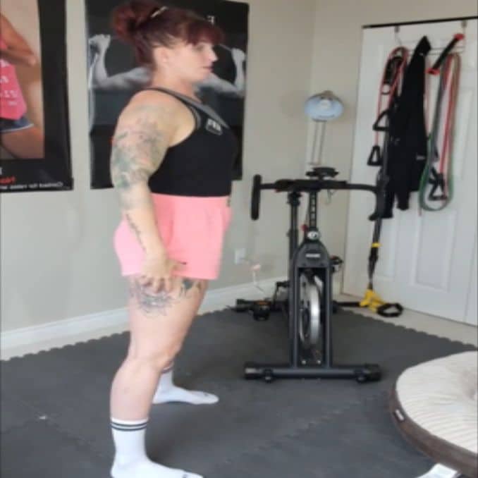 semi-squats 1 - Simple Full Body Workouts