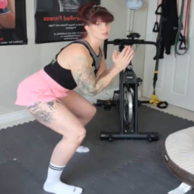 semi-squats 2 - Simple Full Body Workouts
