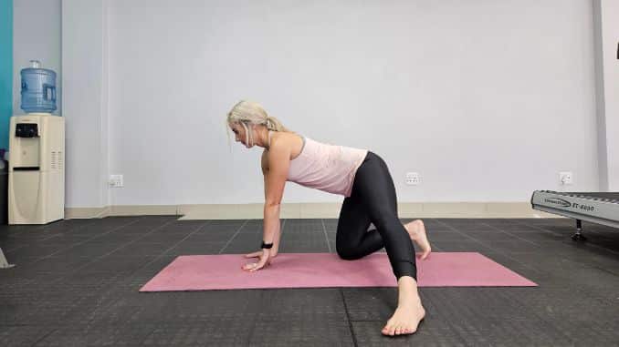 Table Top Pose Leg to Side Lateral view