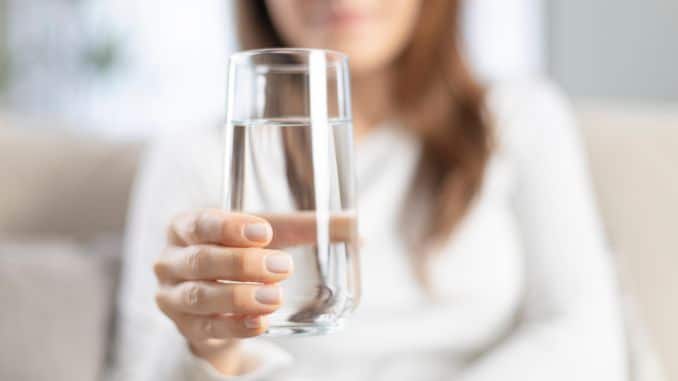  Drink a full glass of water- ways to boost energy 